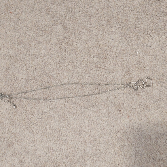 Triple heart charm silver necklace - Picture 2 of 3